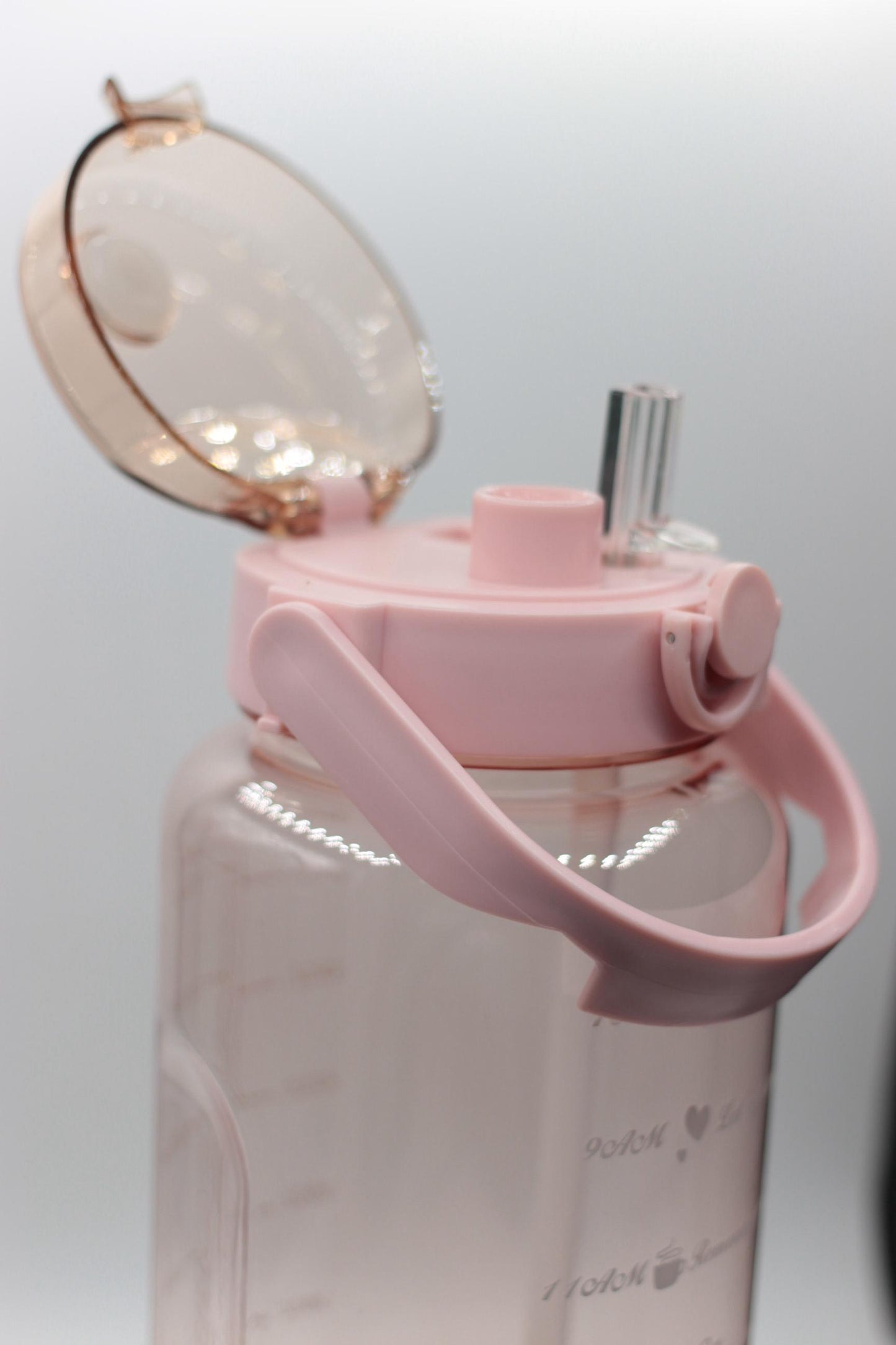 2 Liters Plastic Kettle Large Portable Travel Water Bottle with Straw