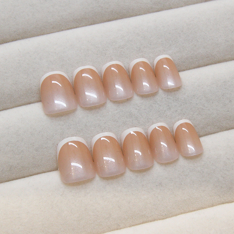 Nails-1687 (24 pc Nails+ free nail kit)