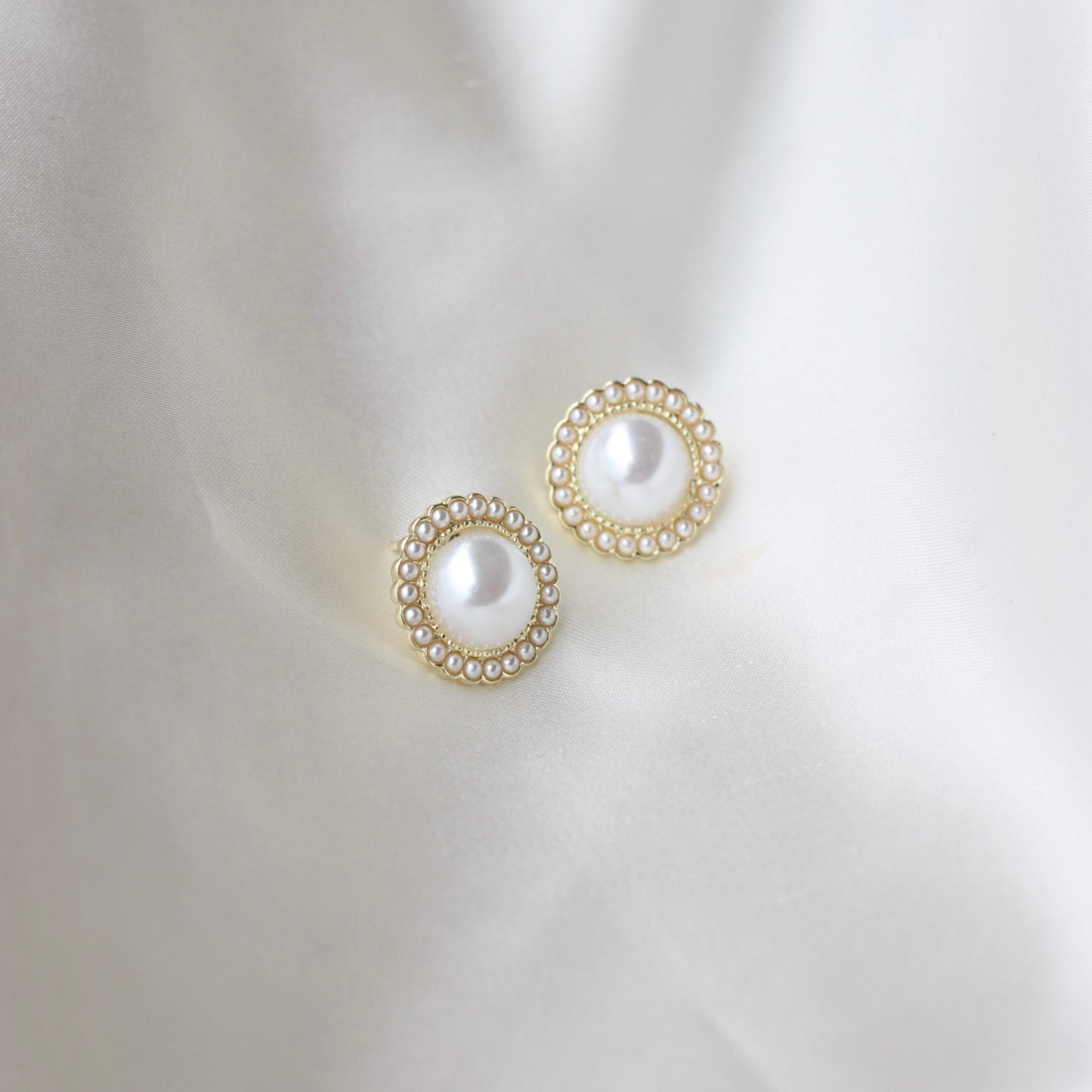Bb-240 Pearl Earrings