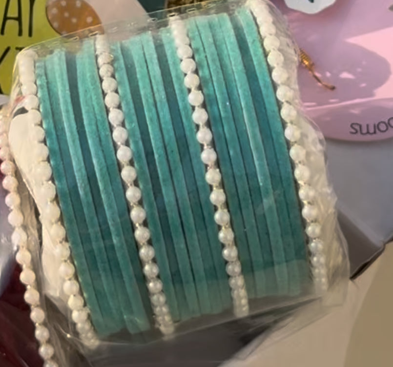 Bangles (turquoise) for bundles