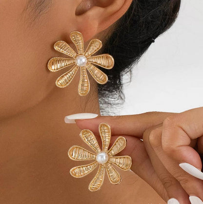 Bb-208 Flower Earrings