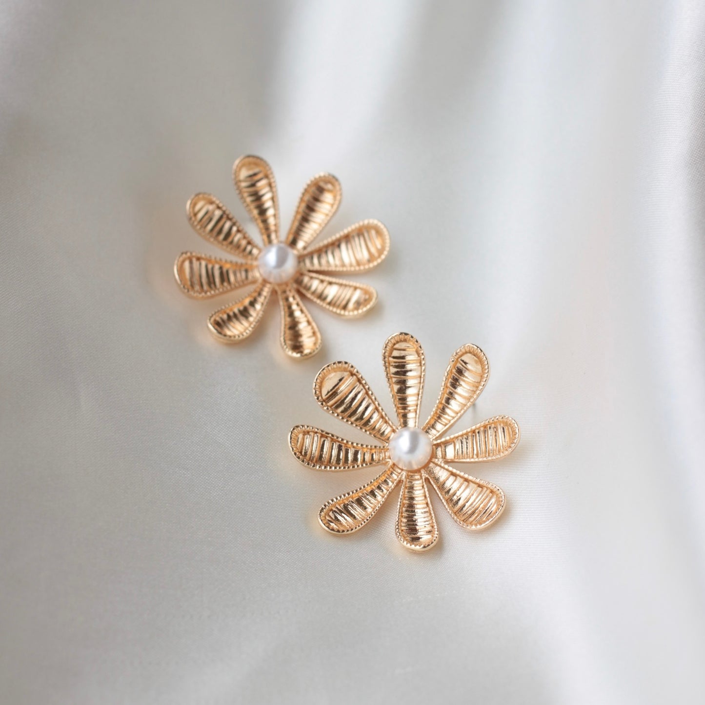 Bb-208 Flower Earrings