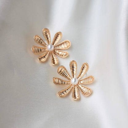 Bb-208 Flower Earrings