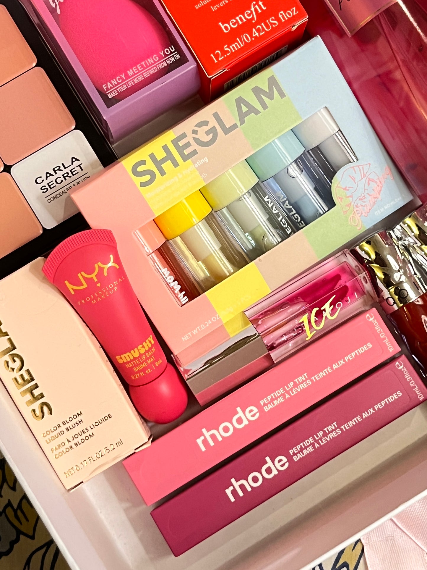 Massive makeup box (includes all essentials)