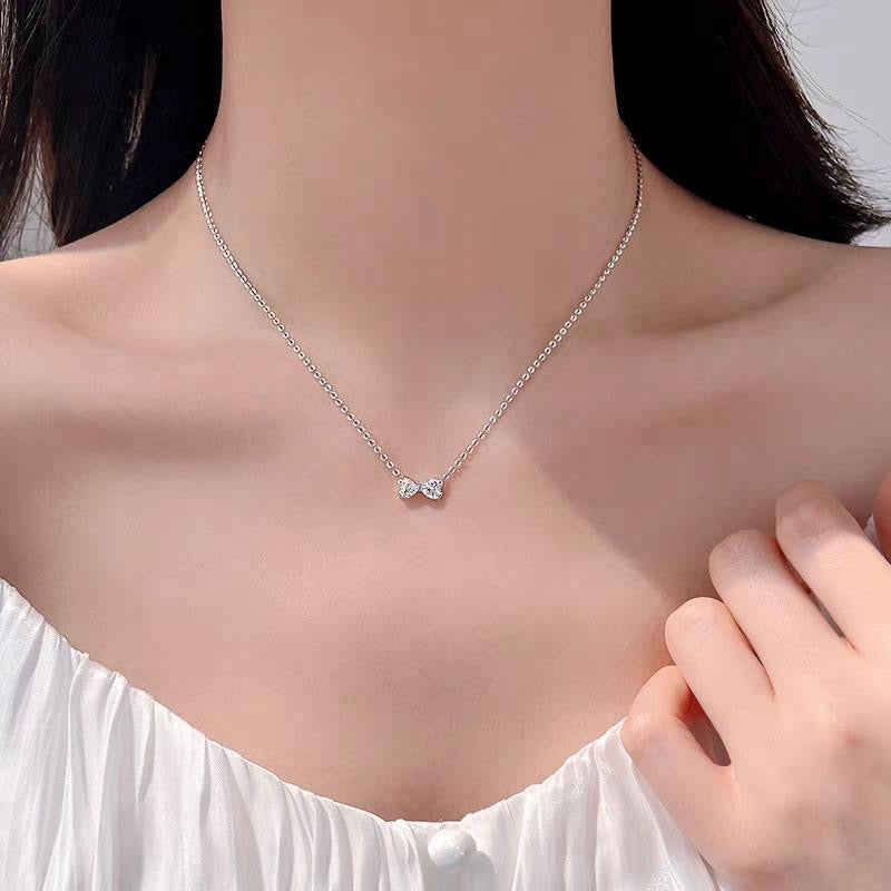 Bb-217 Minimal Bow Pendant