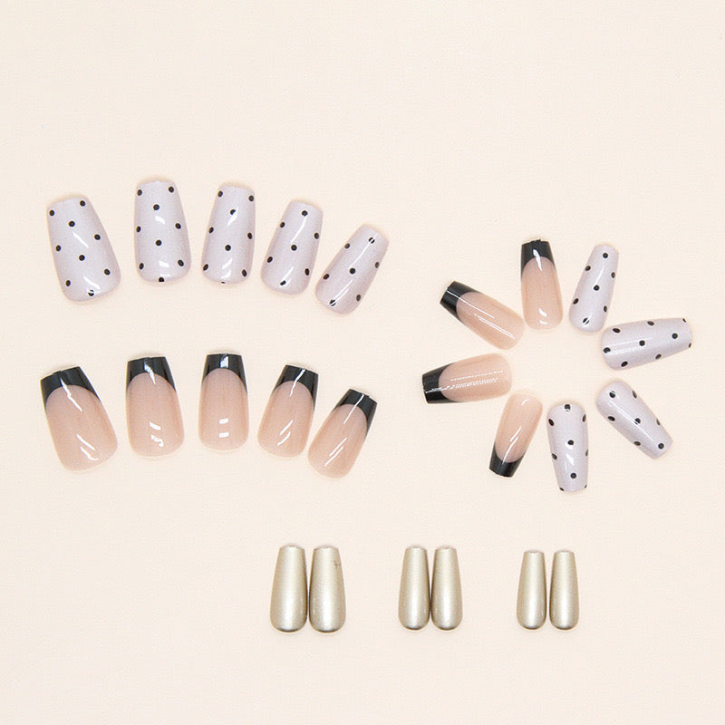 Nails-150 (24 pc Nails+ free nail kit)