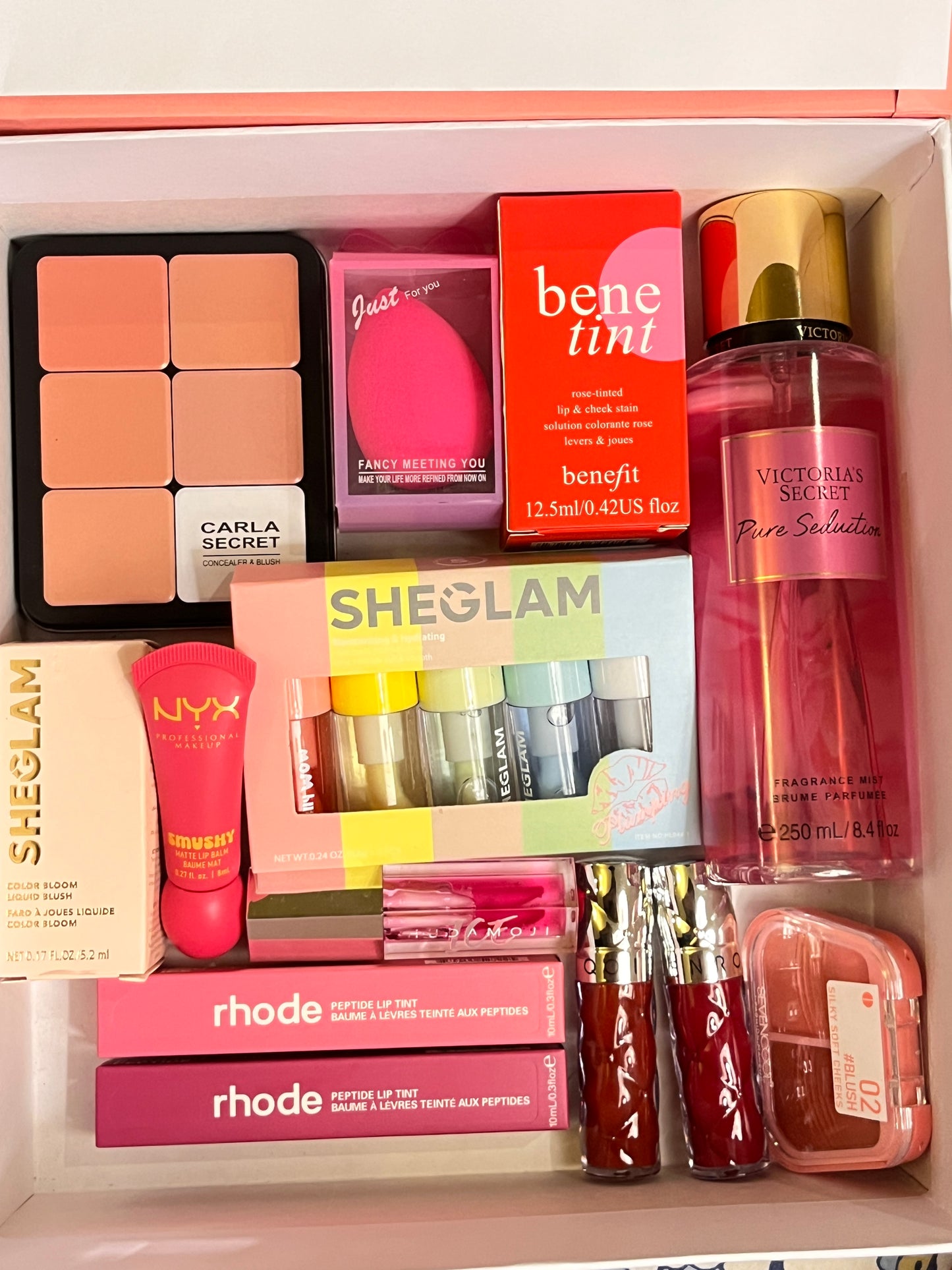 Massive makeup box (includes all essentials)