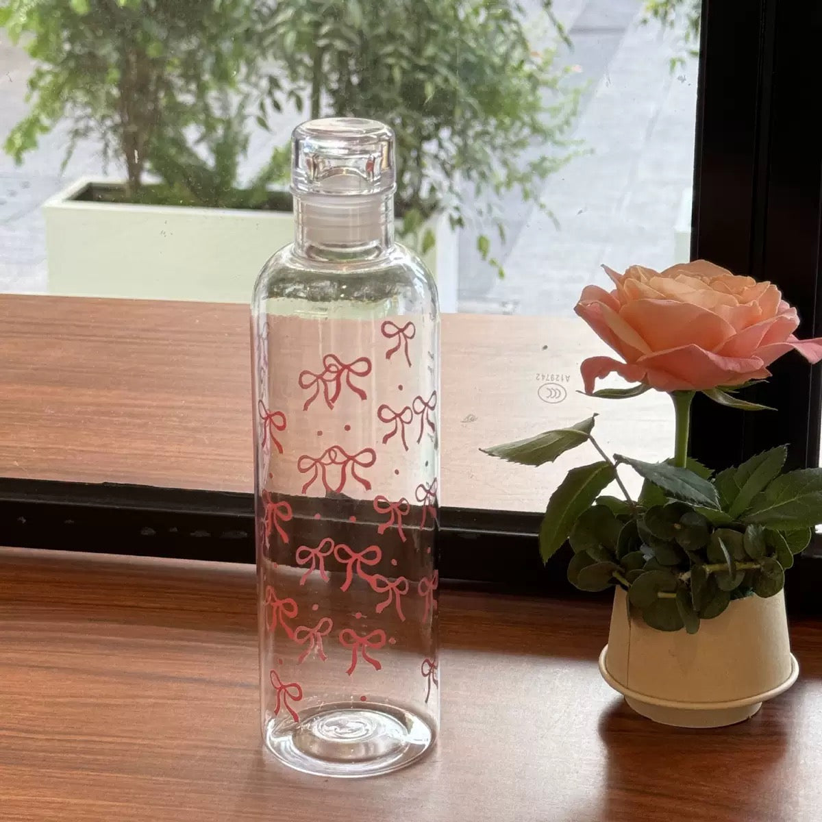 Transparent Bow bottle-high quality plastic