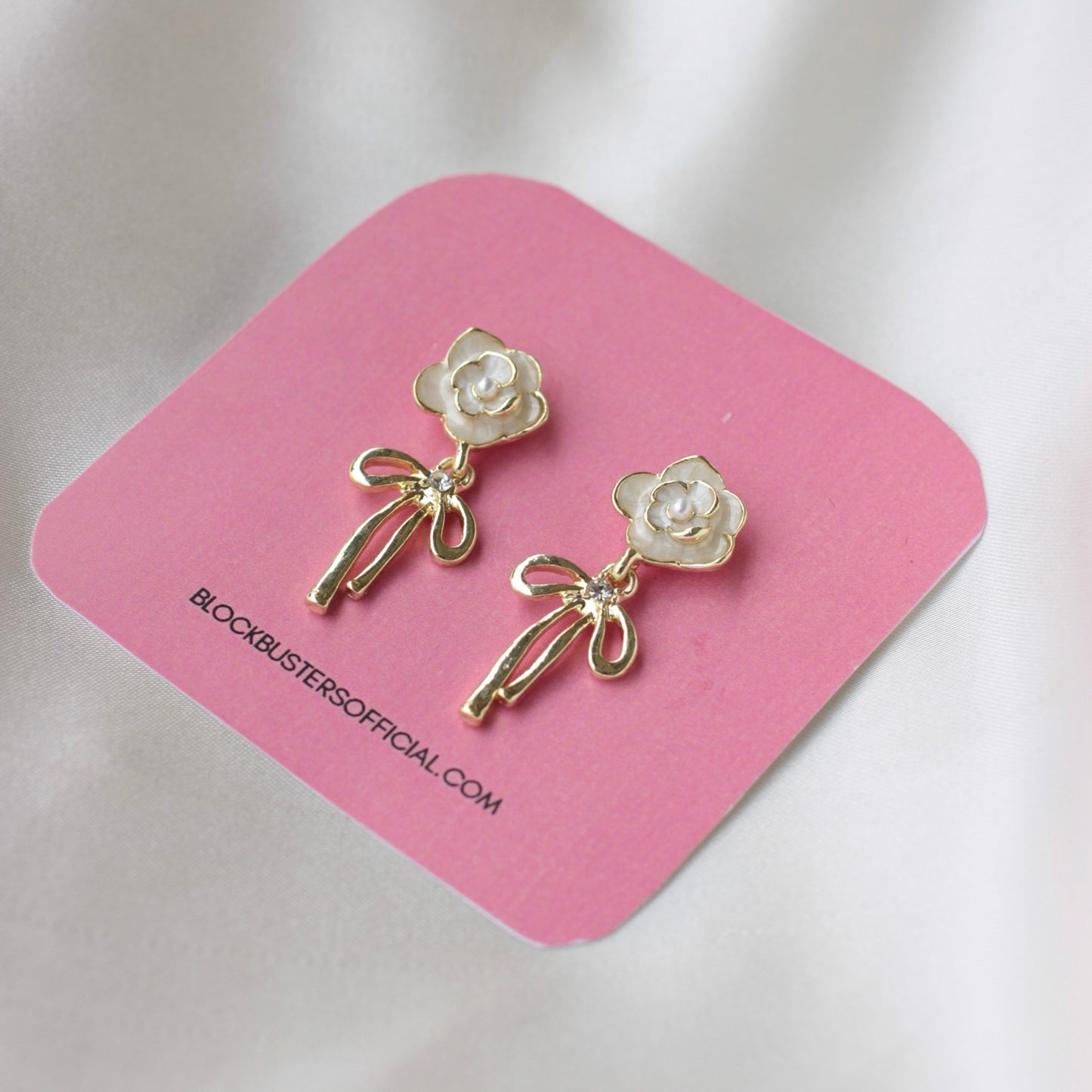 Bb-238 White Rose Earrings