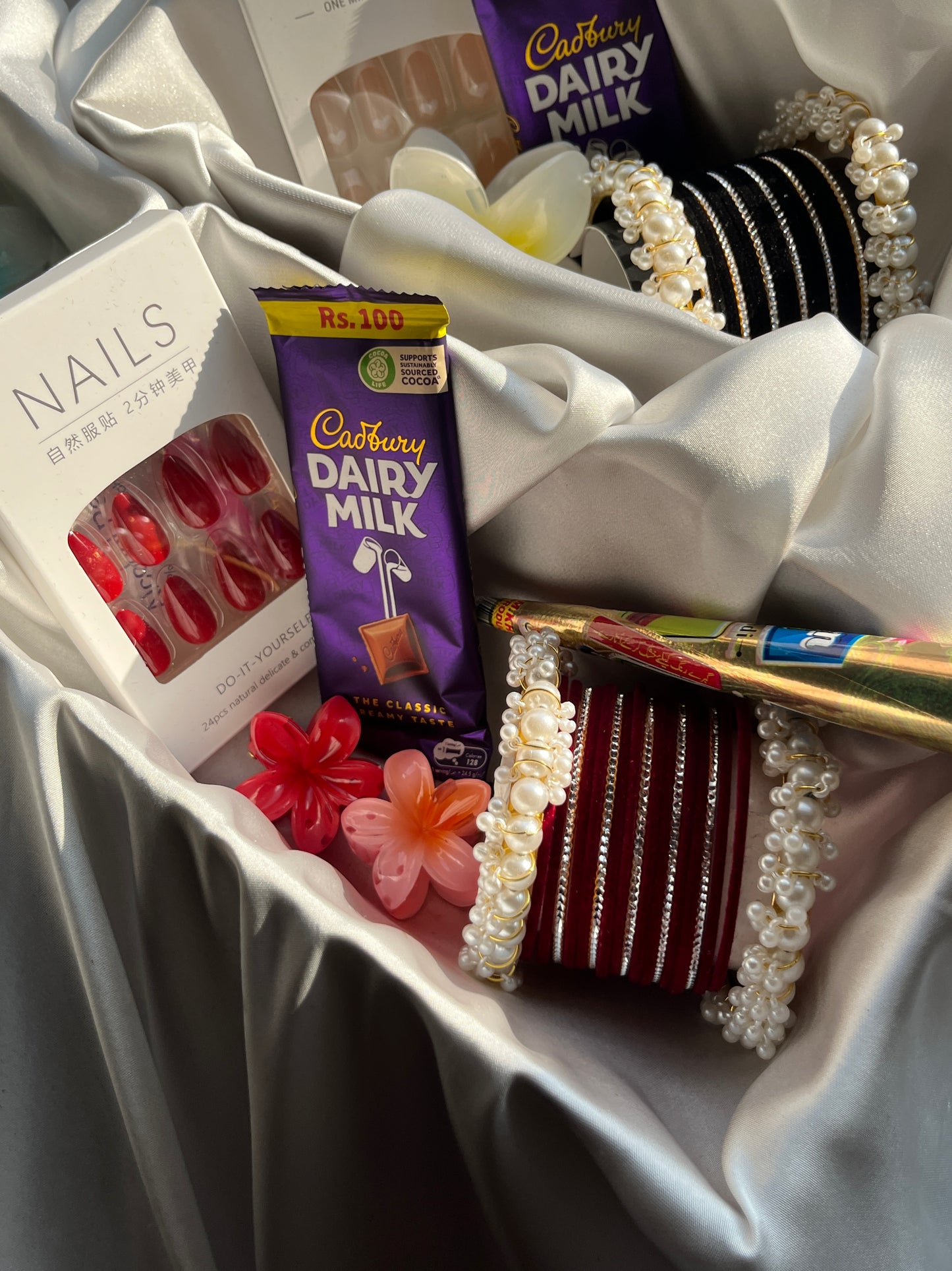 Eid bundle (maroon themed)