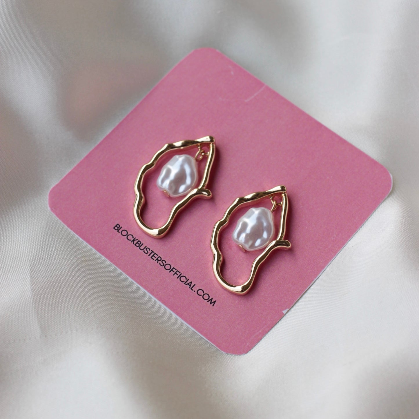 Bb-209 Long Pearl Dangles
