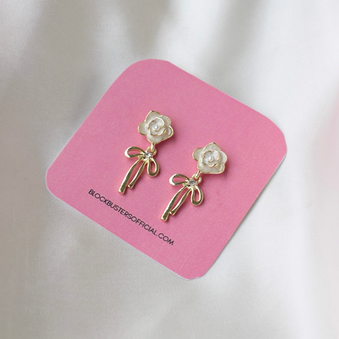Bb-238 White Rose Earrings