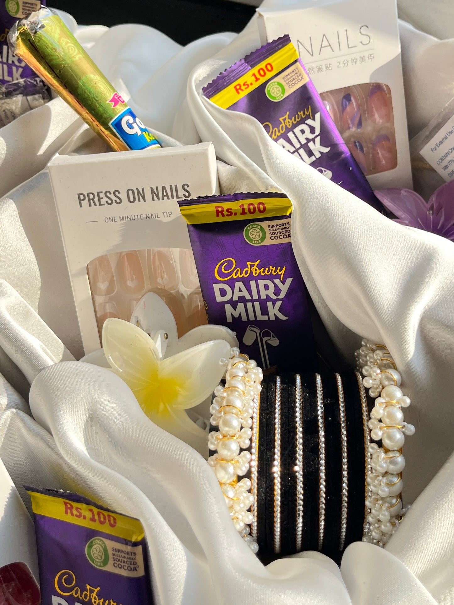 Eid bundle (black and white themed) - (changed bangles set swipe to see)