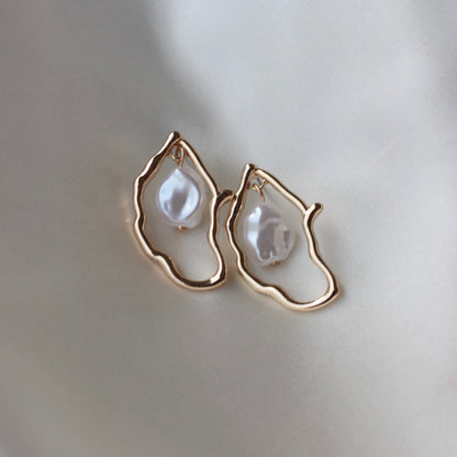 Bb-209 Long Pearl Dangles