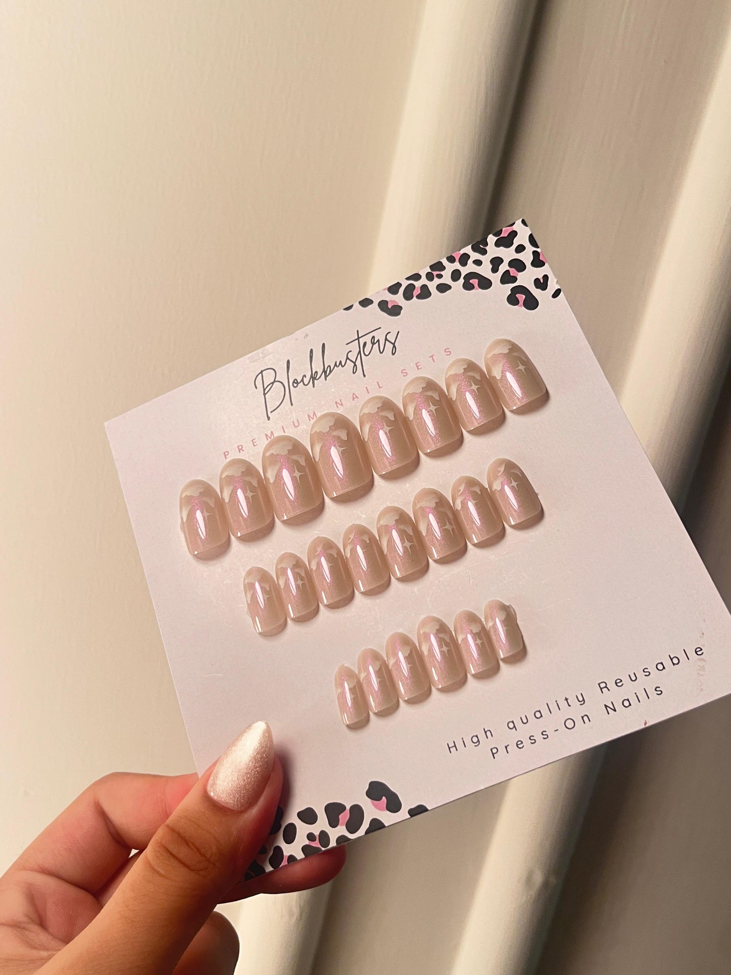 Nails-177 (24 pc Nails+ free nail kit)