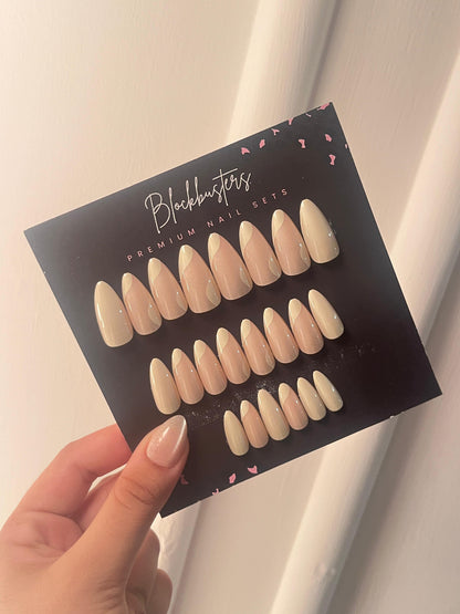 Nails-178 (24 pc Nails+ free nail kit)