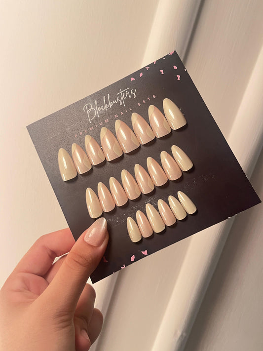 Nails-178 (24 pc Nails+ free nail kit)